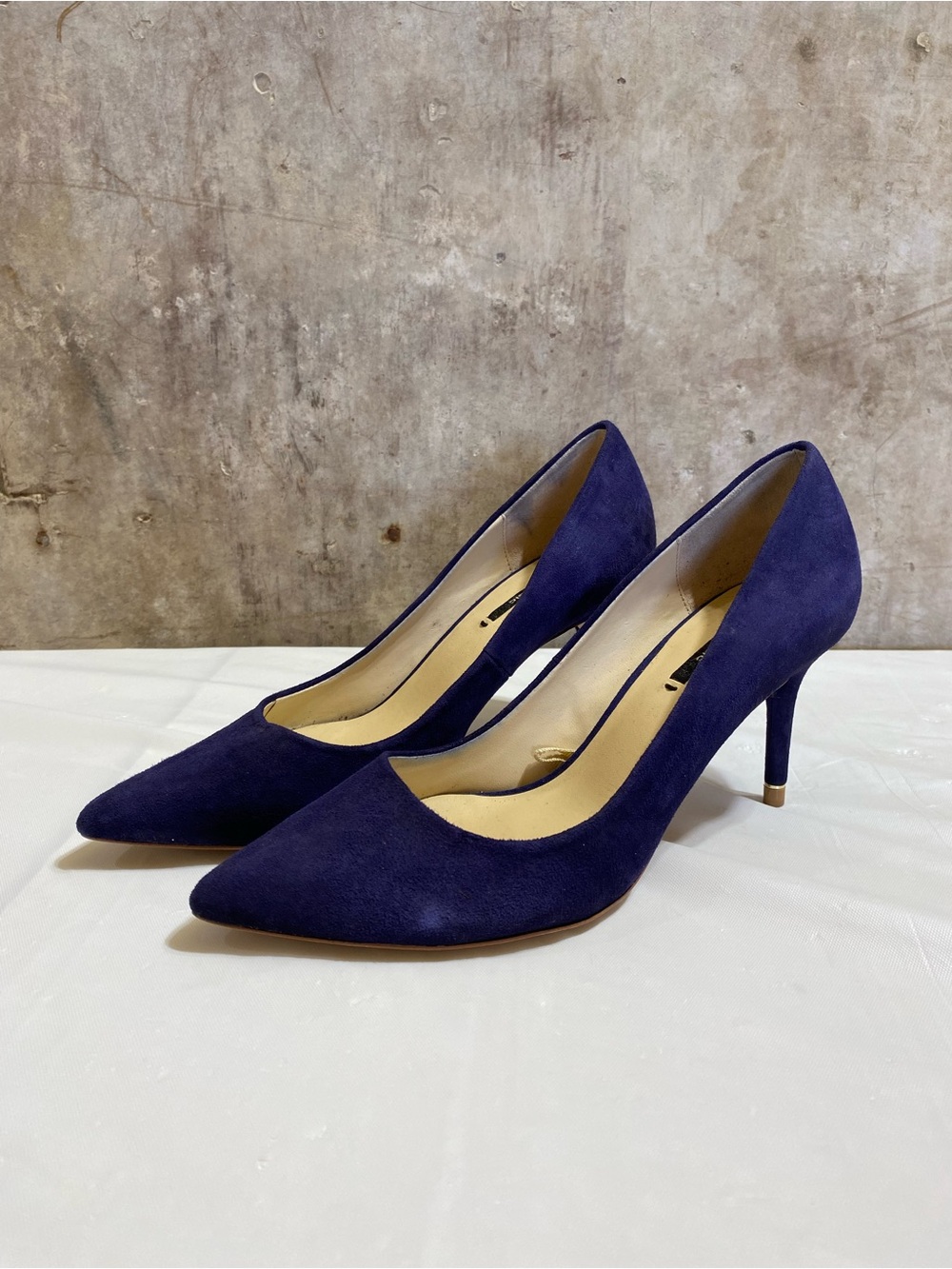 Classic Zara  Pointed-Toe Navy Suede Pumps - Women's Heels - Picture 1 of 7